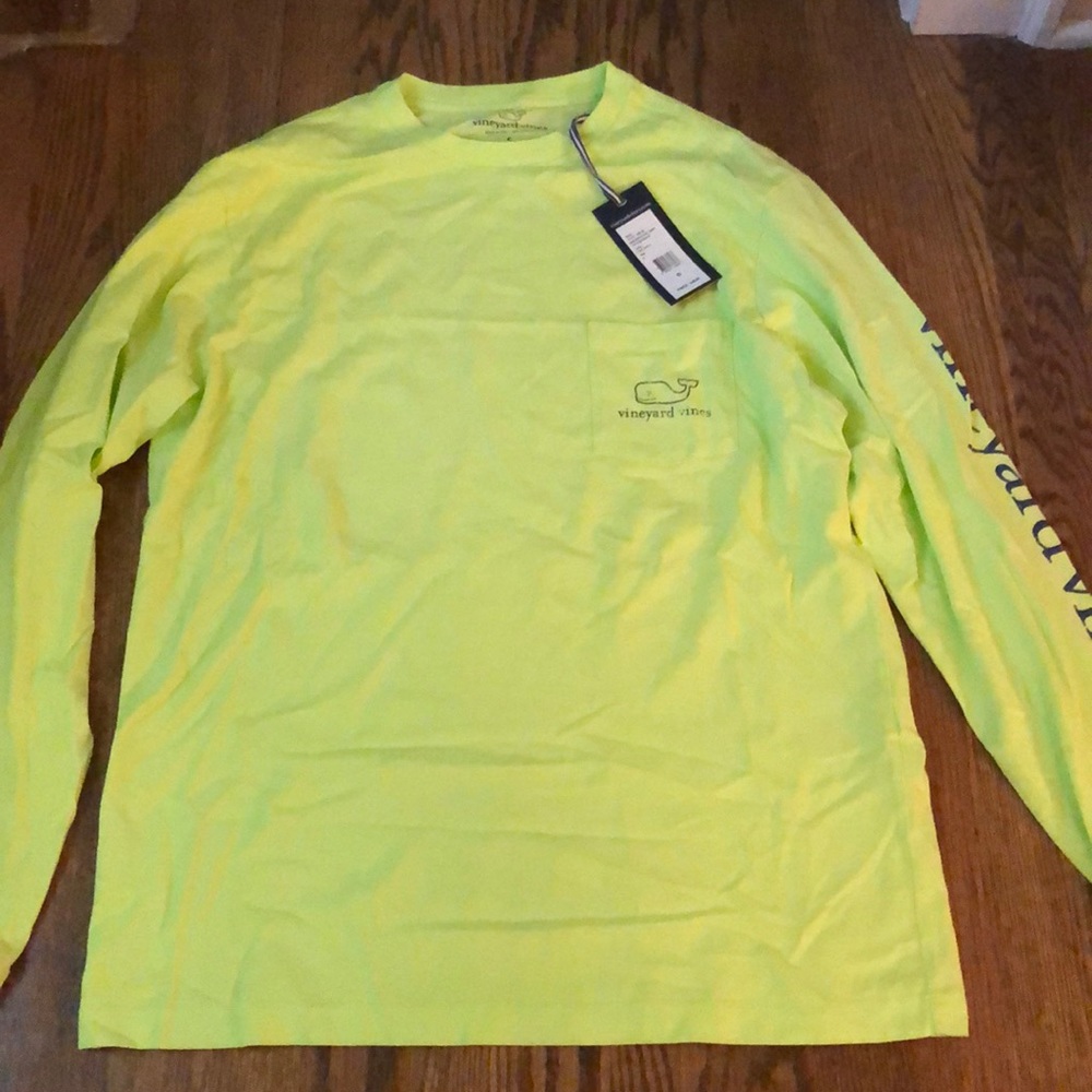 NWT men’s vineyard vines logo t shirt